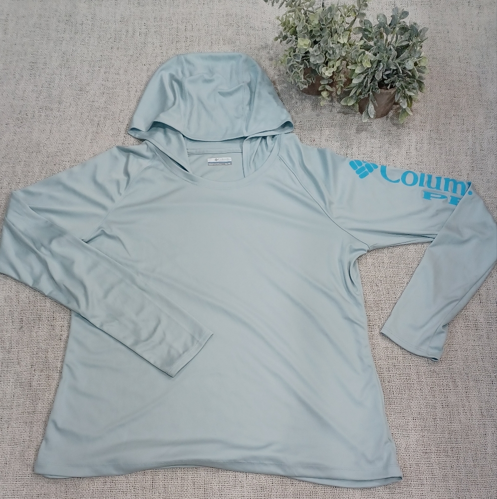 Columbia Omni Shield PFG Long sleeve Hooded Shirt Woman's XL